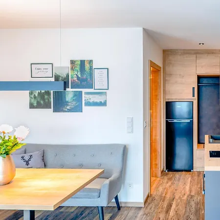 Waidmannsheil Apartment *